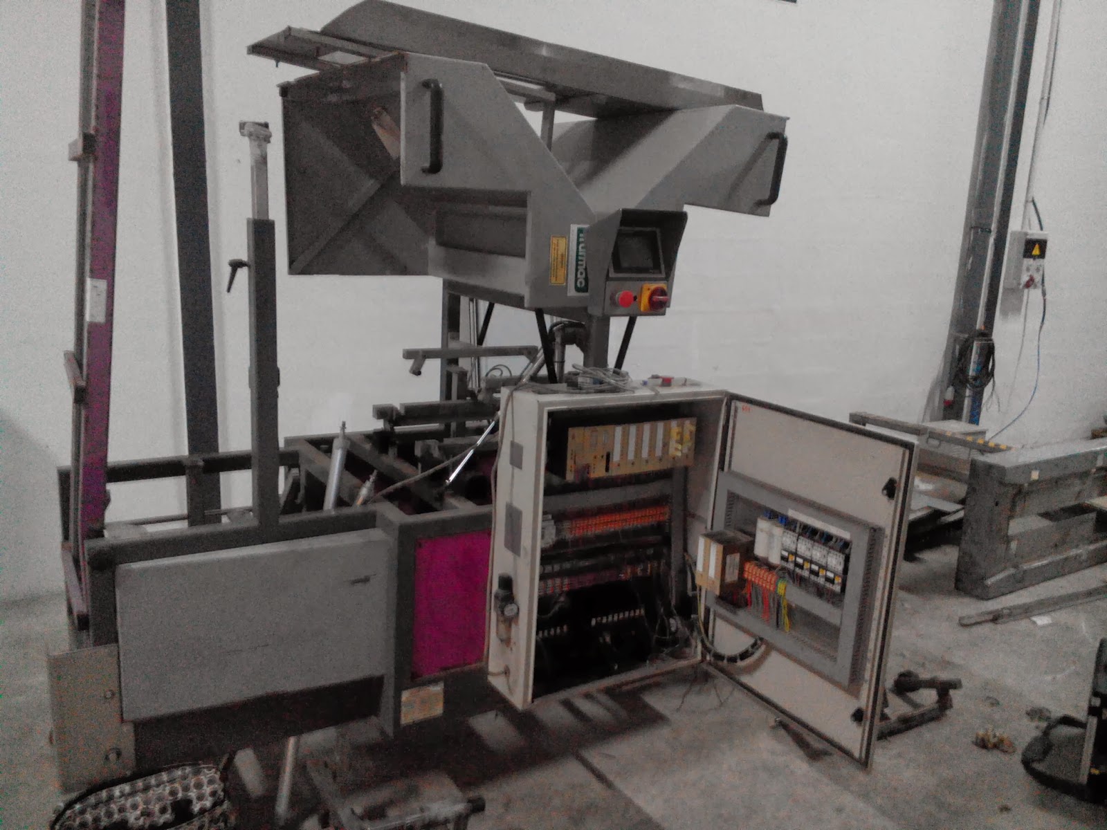 VL
C DE PALETS Y SUBPRODUCTOS DESPLEGADORA CAJAS IFCO SYSTEM VLC DE PALETS Y SUBPRODUCTOS DESPLEGADORA CAJAS IFCO SYSTEM