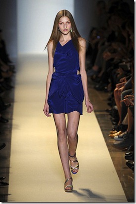 Vanessa-bruno-SPRING-2011-RTW-podium-023_runway
