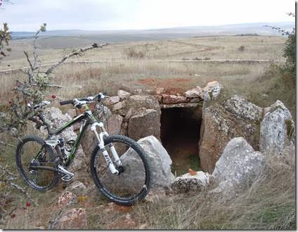 Dolmen de Las Arnillas, Gredilla de Sedano (Burgos).