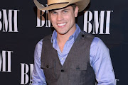 Dustin Lynch