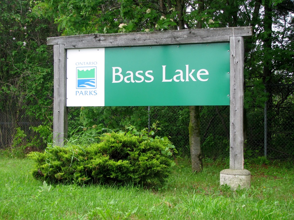 [4511-Bass-Lake-Provincial-Park---our%255B2%255D.jpg]