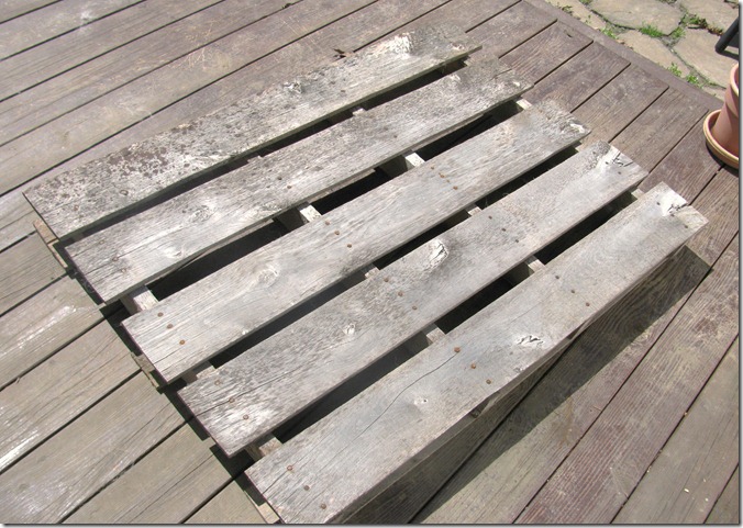 pallet bench 1