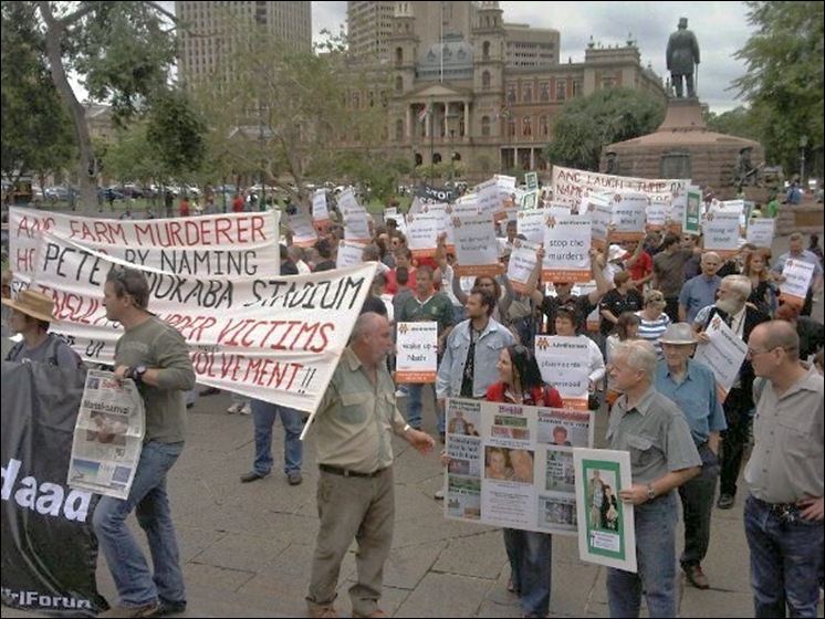 AFRIKANERS PROTESTOPTOCHT TEGEN MOORDEN KERKPLEIN PRETORIA DES 1 2012