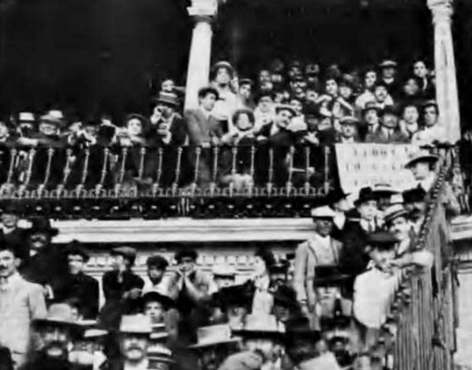 1909-05-27 (Los toros y el teatro) Protestas Sevilla
