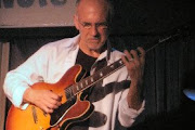Larry Carlton