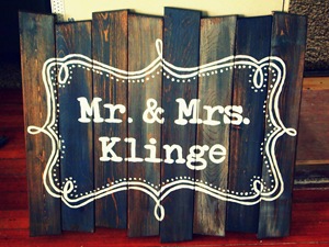 Barn Board Signs {by Sawdust and Embryos