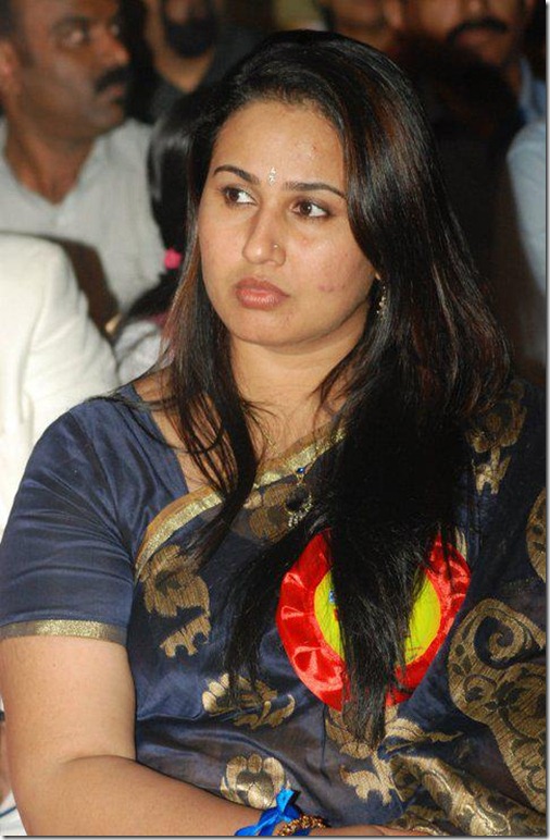 Actress Reshmi Boban New Photoshoot Pics Big Tit Mature Milf