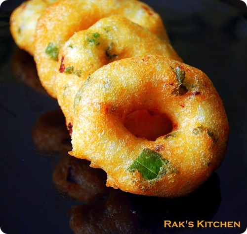 Ulundhu vadai- Medhu vadai