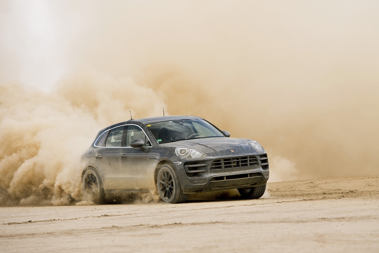 [Porsche-Macan-prototype-testing-10%255B3%255D.jpg]