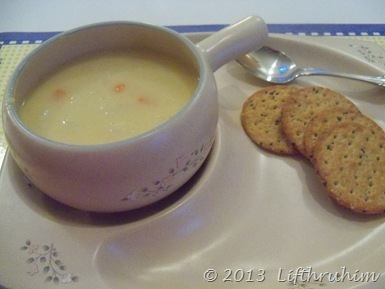 Creamy Cheesy Cauliflower Potato Soup