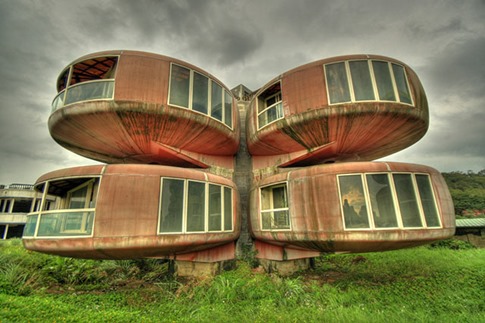 13. La Casa Ufo (Sanjhih, Taiwan)