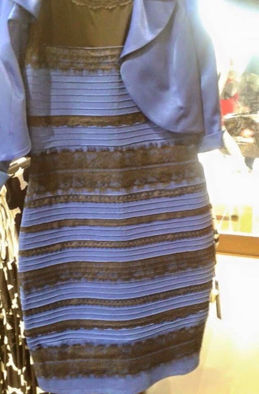 [dress_white-gold_and_blue-black%255B4%255D.jpg]