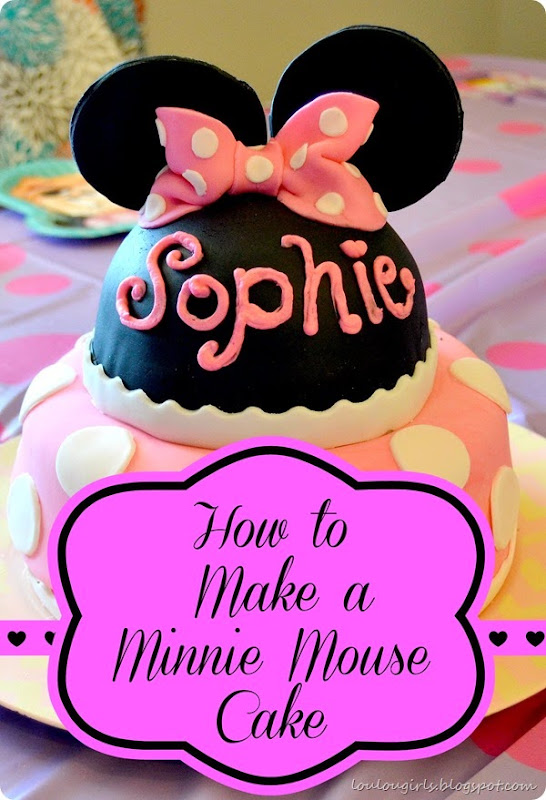 How-To-Make-a-Minnie-Mouse-Birthday-Cake (39)