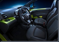 2013-Chevrolet-Spark-Interior-desain-02