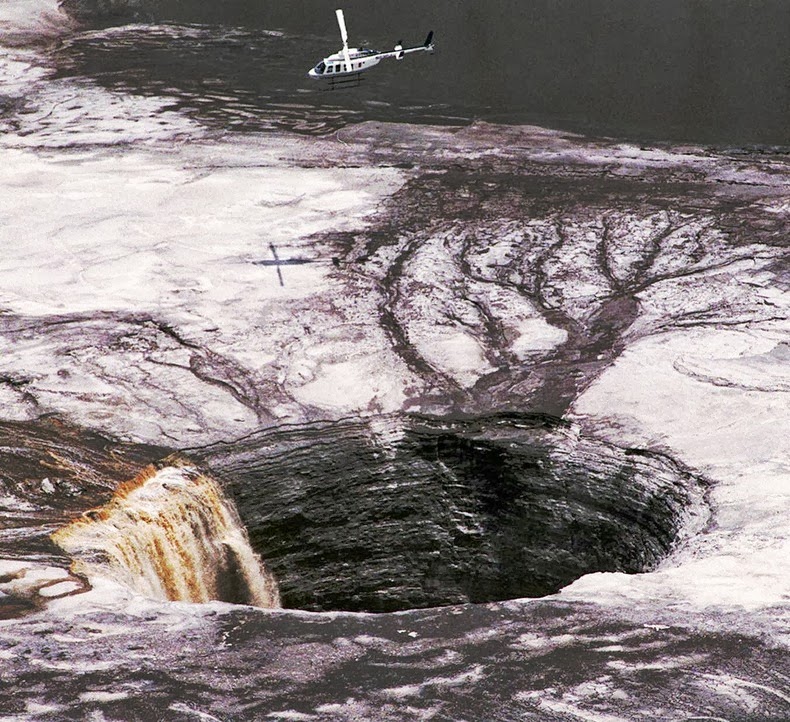 sinkholes-1 sinkholes-1