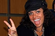 Amel Larrieux