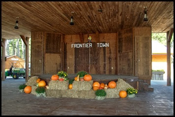 Frontier Town (34)
