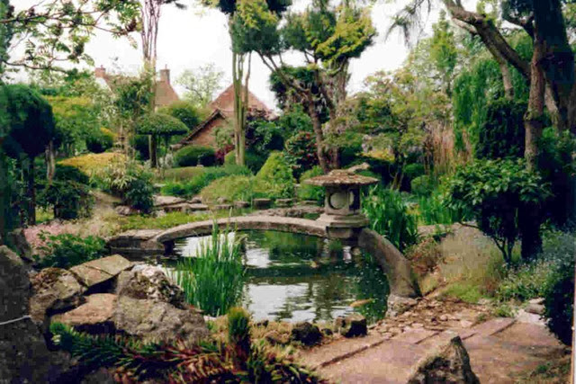 Jasa Tukang Taman Kalimantan taman minimalis jepang
