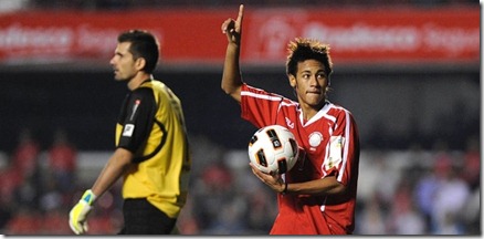 neymar-festeja-gol-durante-o-jogo-das-estrelas-no-estadio-do-morumbi-1325115316065_615x300
