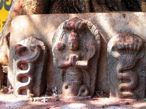 [nagas_the_kerala_temples_image%255B3%255D.jpg]