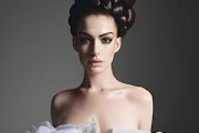 Anne Hathaway