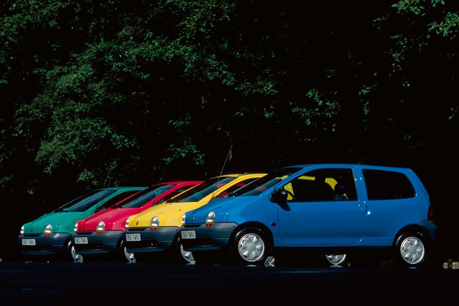 [Renault-Twingo-20th-anniversary-5%255B2%255D.jpg]