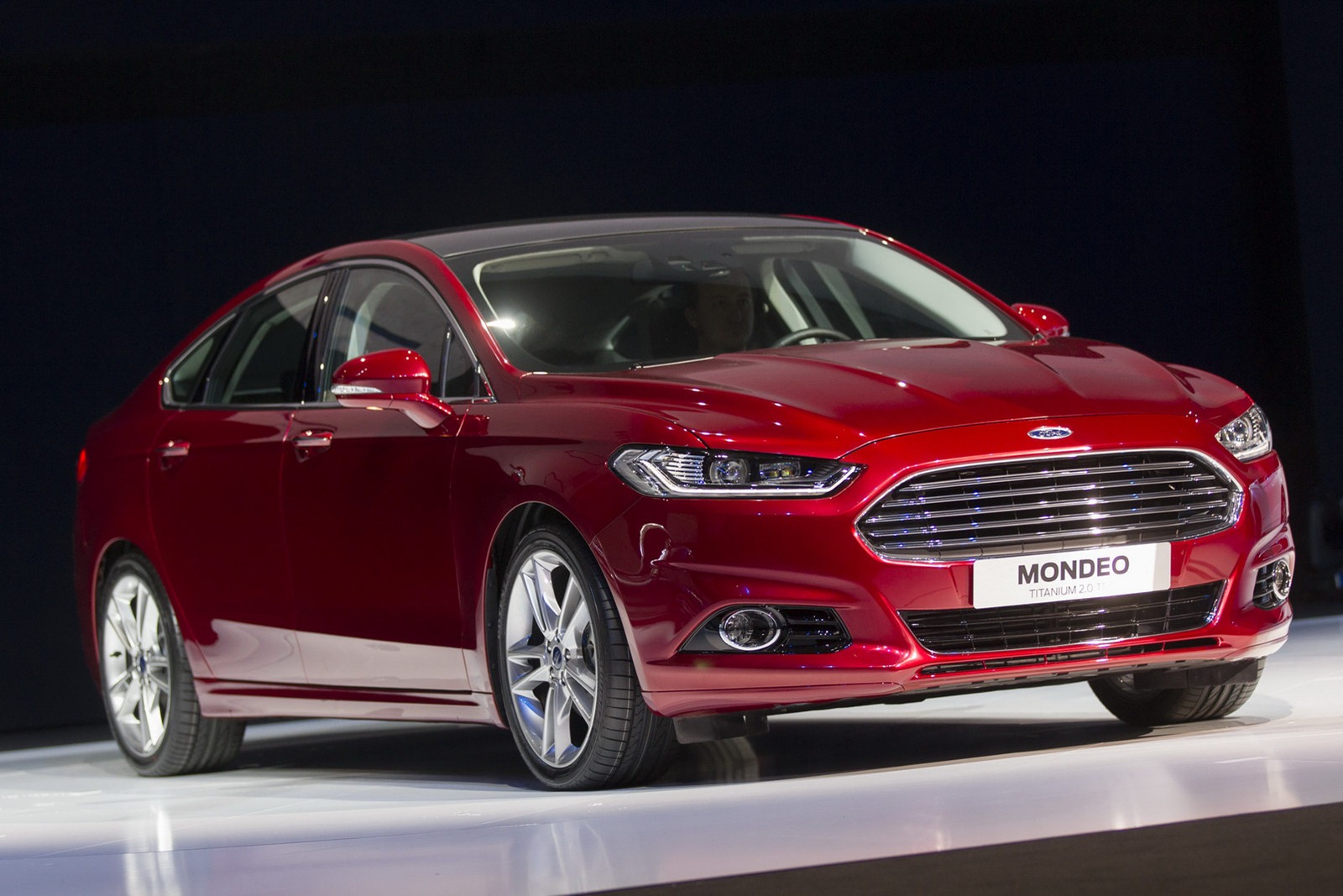 [2013-Ford-Mondeo-20%255B2%255D.jpg]