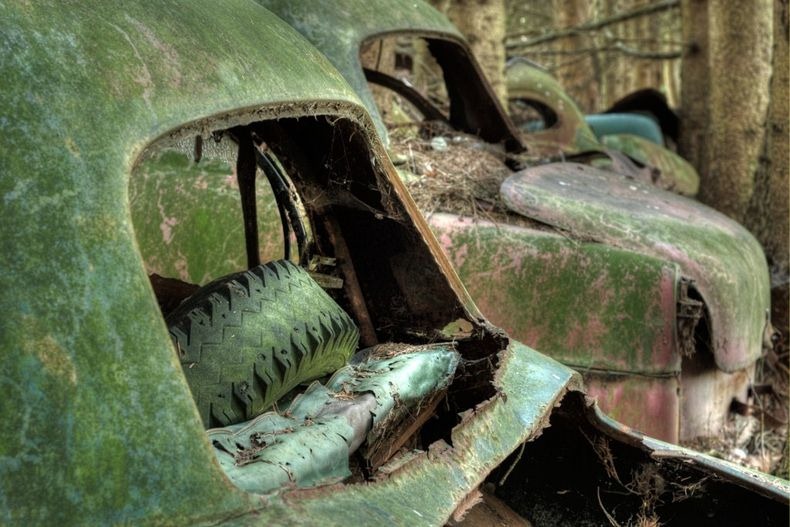 chatillon-car-graveyard-20