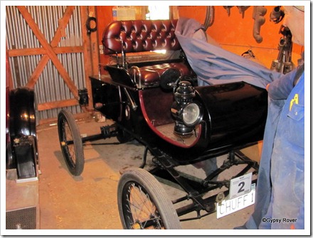 1902 single cylinder Oldsmobile.
