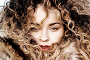 Ella Eyre