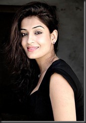 akanksha_naresh_sideview