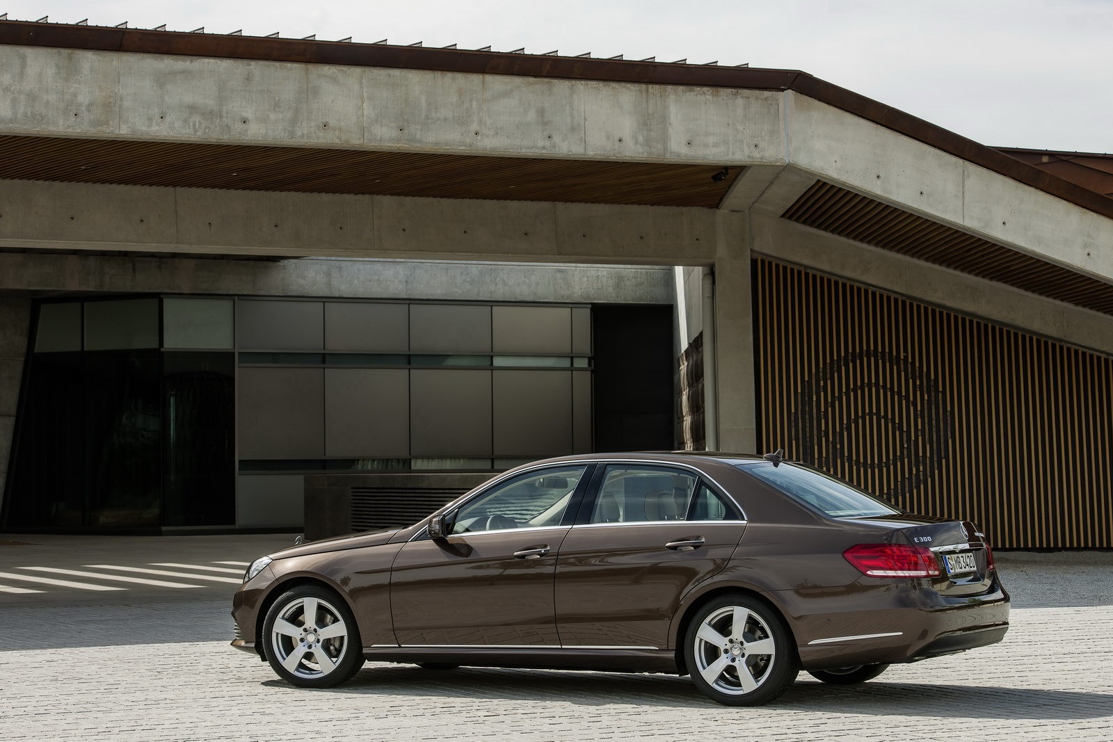[Mercedes-Benz-E-Class-FL-3%255B2%255D.jpg]
