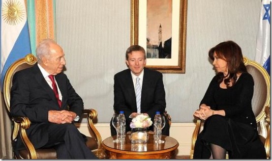 Cristina Fernandez Wilhelm con Shimon Peres