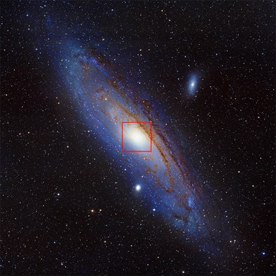 galáxia M31 e região demarcada