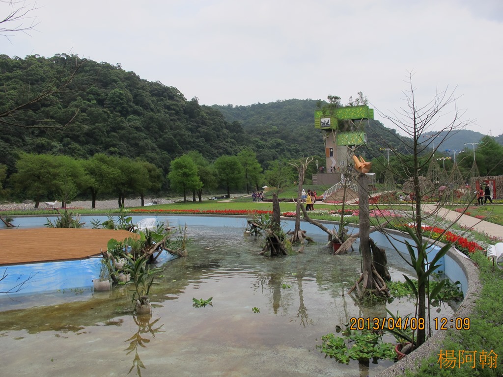 [2013----012.jpg]