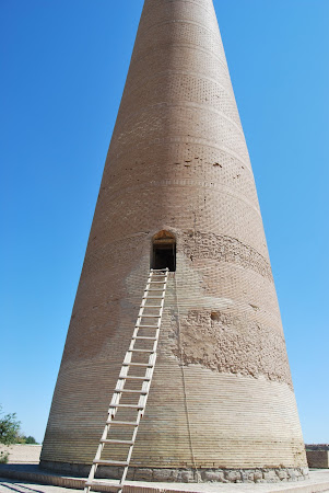 Minaretul Gutlug Timur Turkmenistan