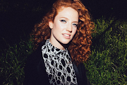 Jess Glynne