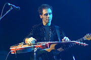 Nils Lofgren