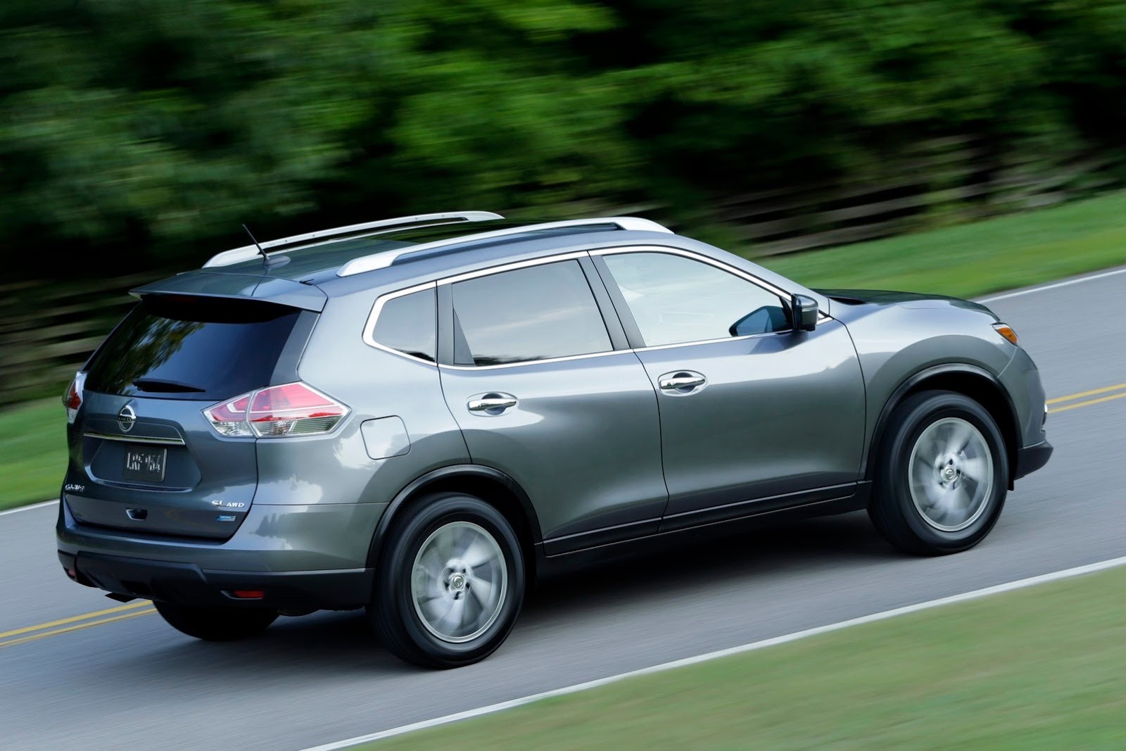 [2014-Nissan-Rogue-CUV-4%255B2%255D.jpg]