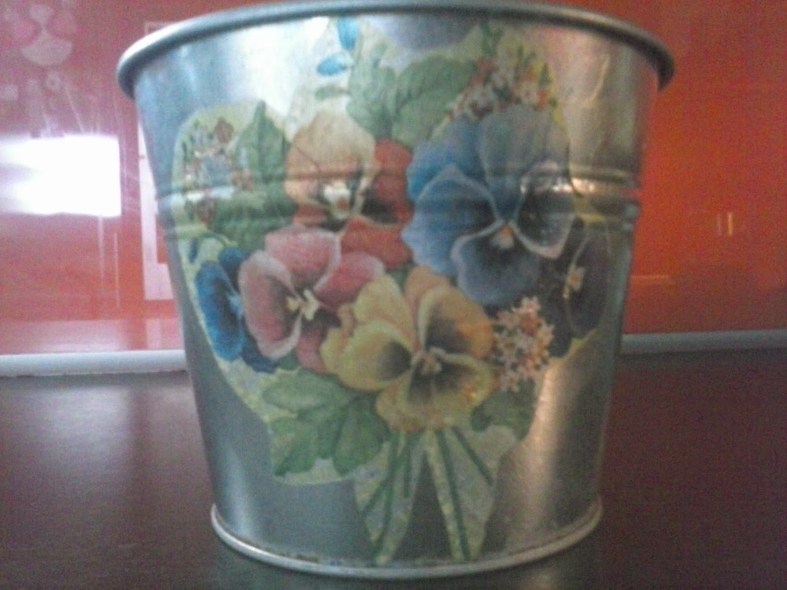 Itchy hands.... Decoupage flower pots