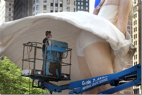 Escultura gigante de Marilyn Monroe em Chicago (2)