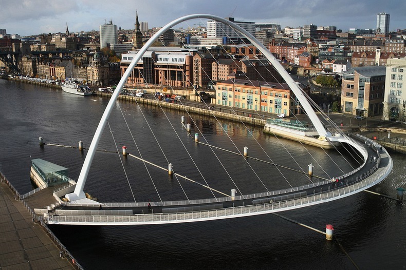 gateshead-millennium-bridge-7