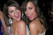 Selena Gomez & Demi Lovato