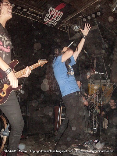 [A-cero%252030-04-2011%2520Show%2520%252827%2529%255B2%255D.jpg]