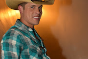 Dustin Lynch