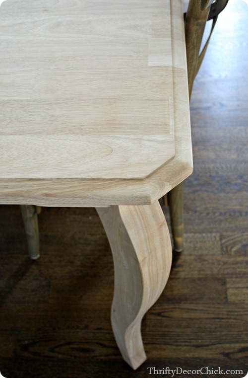 curved leg table