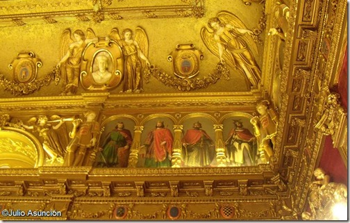 Salón del Trono del Palacio de Navarra