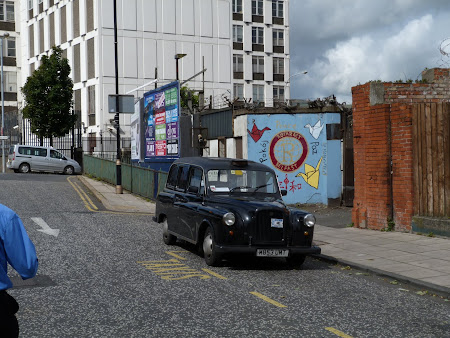 Obiective turistice Irlanda de Nord: Black Taxi Belfast