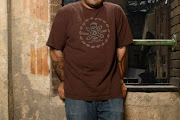Aaron Lewis