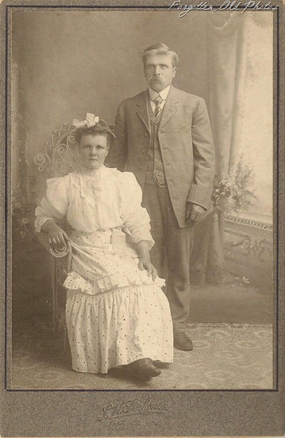 Cabinet Card Couple Duluth Aniques